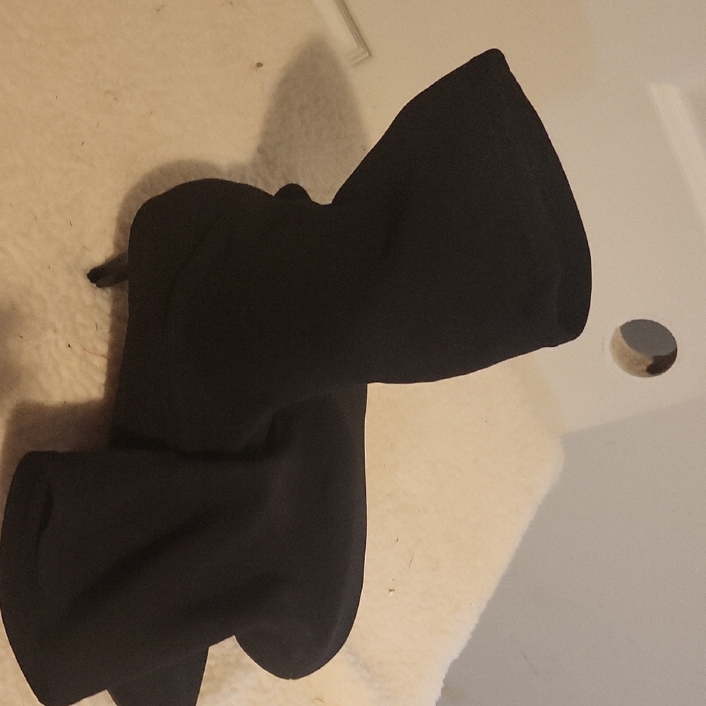 T Tahari Black Heeled Boots